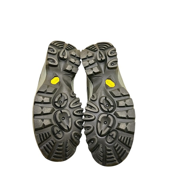 Nwot men’s Vasque Breeze 2.0 low Gray leather Hiking sneakers vibram sole size 9 - Picture 8 of 10